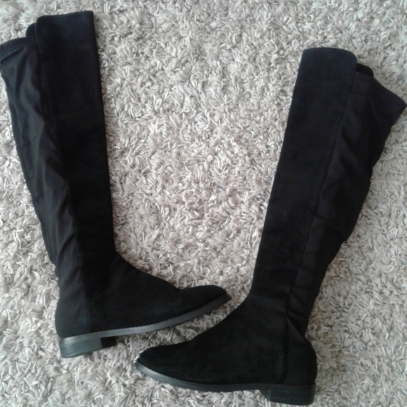 Authentic STUART WEITZMAN 5050 Suede Knee-High Boots - Picture 5 of 10
